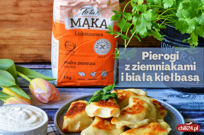 Przepis na obiad – pierogi z ziemniakami i białą kiełbasą
